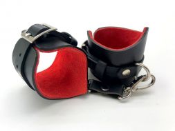 Черно-красные наручники Gilty